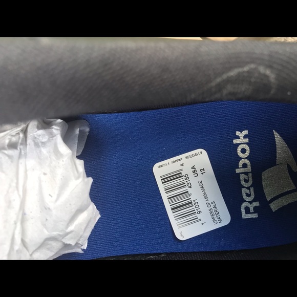 All black Reebok - Picture 7 of 8